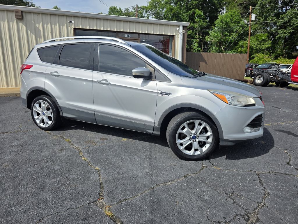 Photo 9 of this FORD ESCAPE