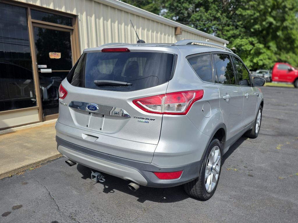 Photo 16 of this FORD ESCAPE
