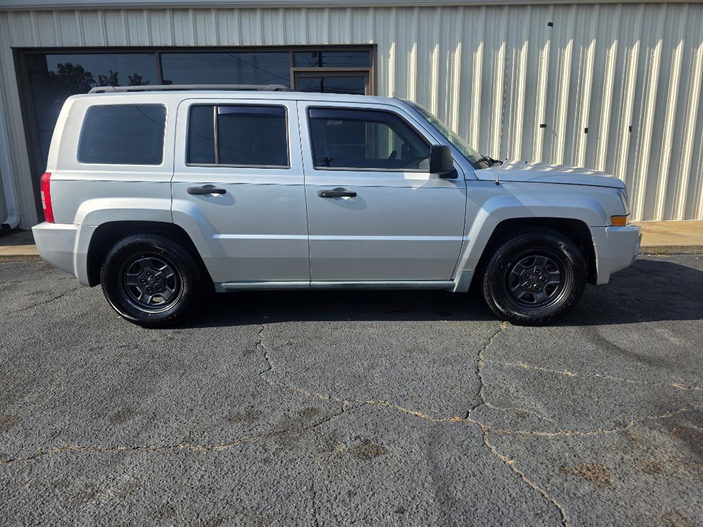 Photo 17 of this JEEP PATRIOT