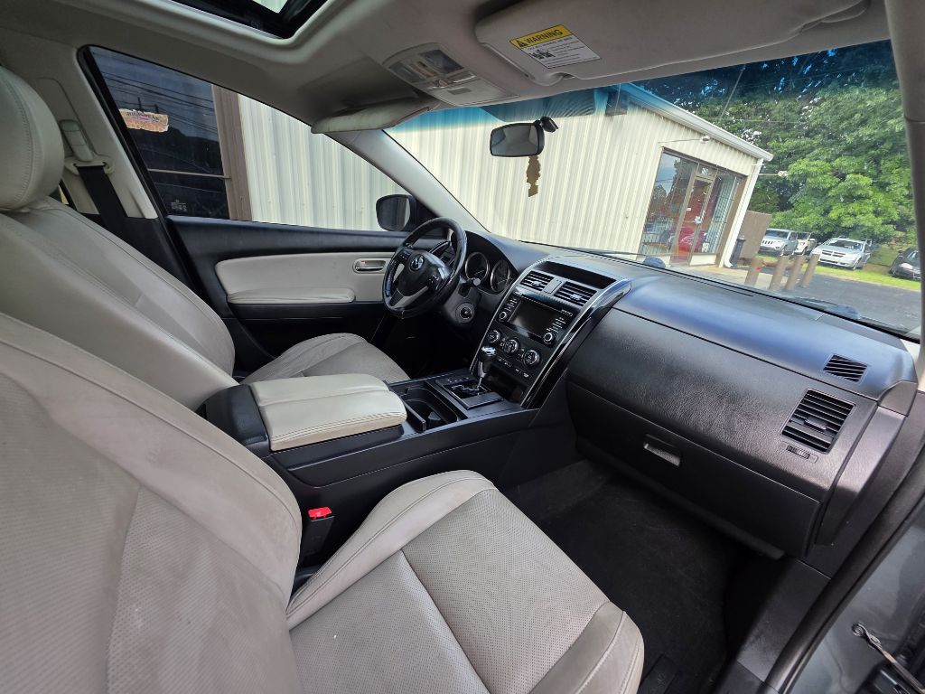 Photo 11 of this MAZDA CX-9