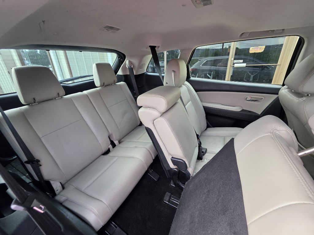 Photo 5 of this MAZDA CX-9
