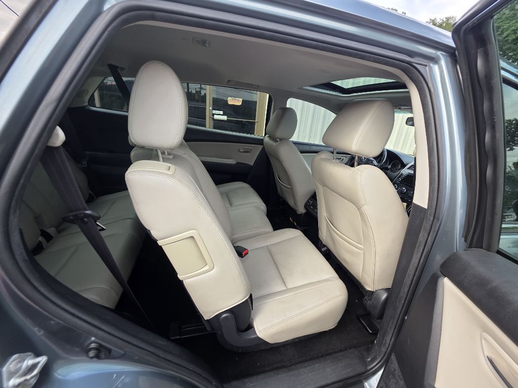 Photo 9 of this MAZDA CX-9