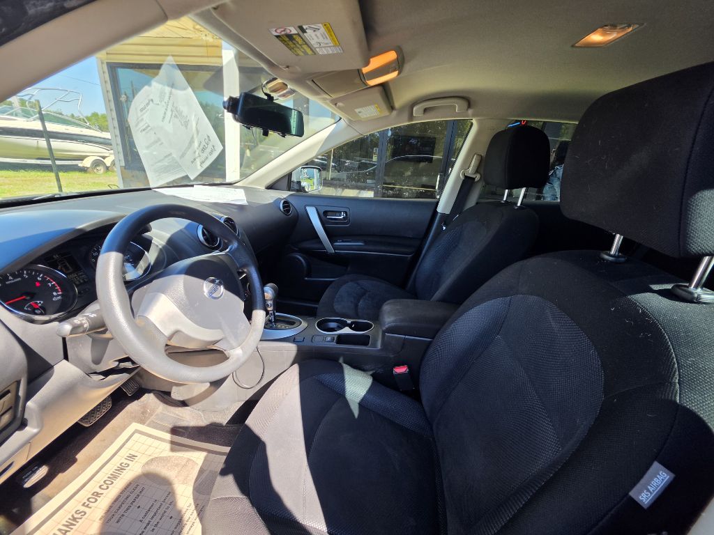 Photo 6 of this NISSAN ROGUE SELECT