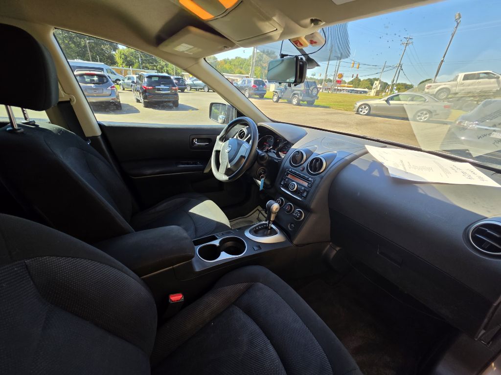 Photo 15 of this NISSAN ROGUE SELECT