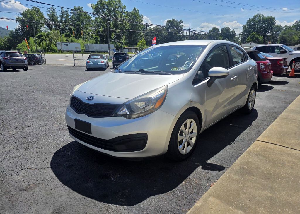 Photo 14 of this KIA RIO