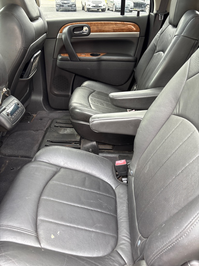 Photo 10 of this BUICK ENCLAVE
