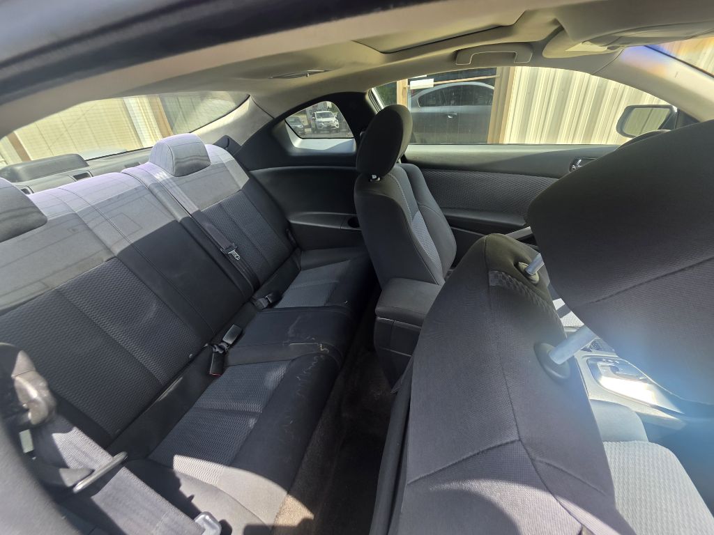 Photo 19 of this NISSAN ALTIMA