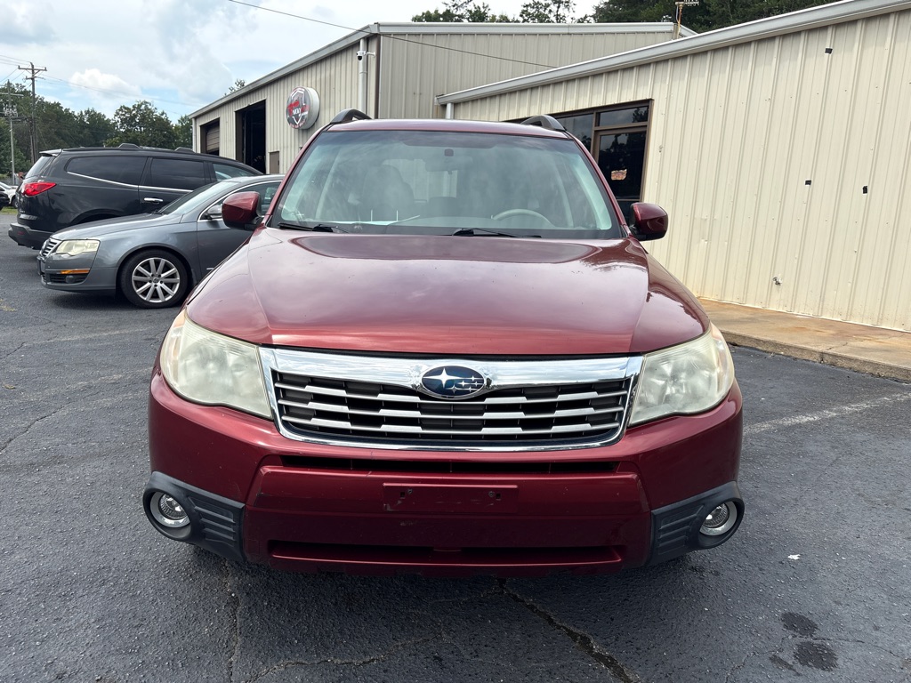 Photo 2 of this SUBARU FORESTER