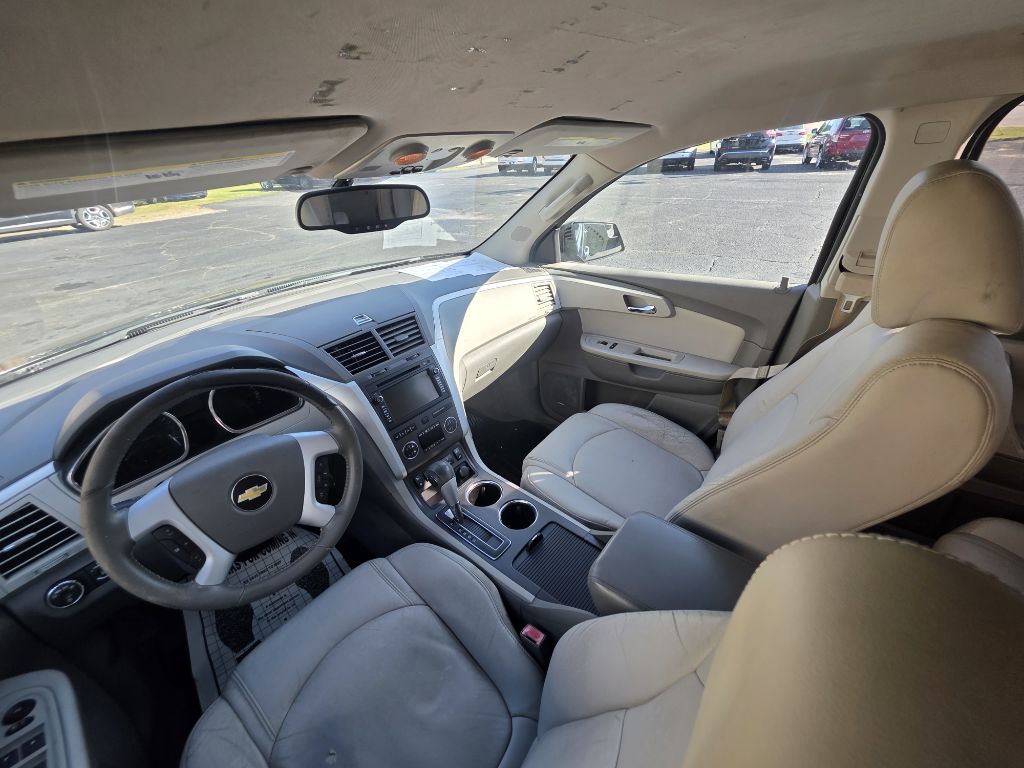 Photo 11 of this CHEVROLET TRAVERSE