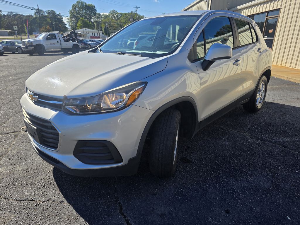 Photo 4 of this CHEVROLET TRAX