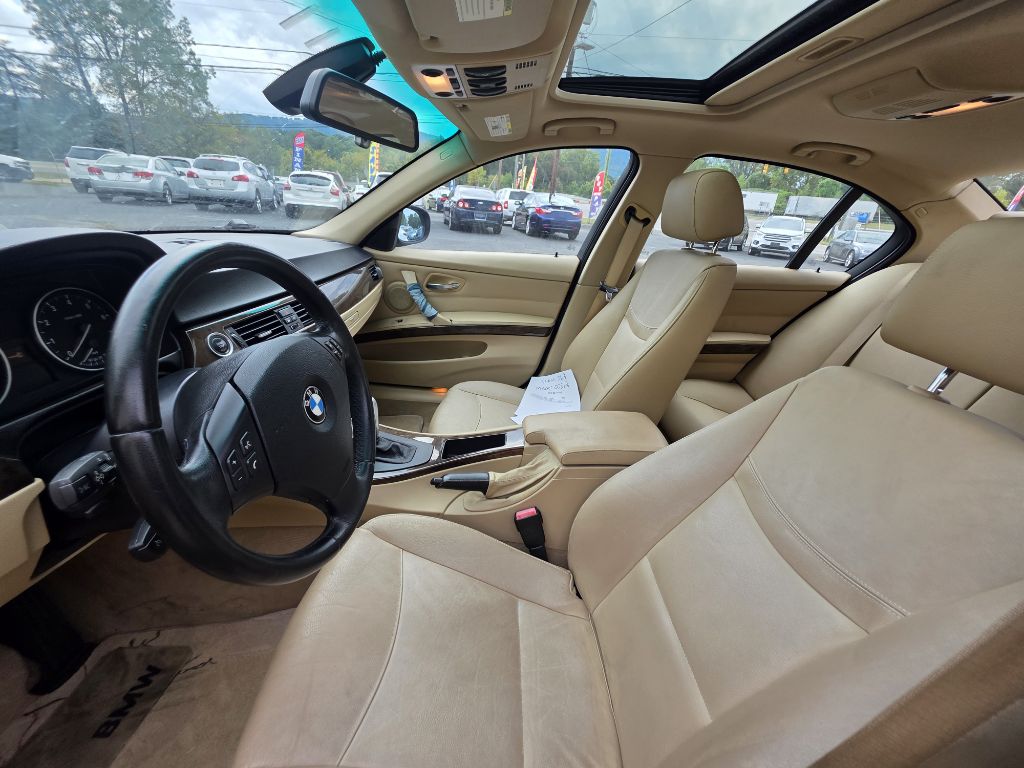 Photo 10 of this BMW 328