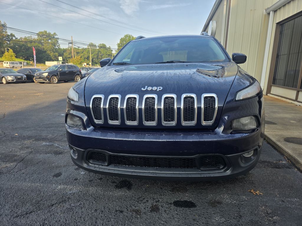 Photo 2 of this JEEP CHEROKEE