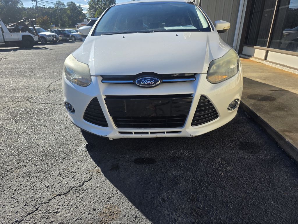 Photo 17 of this FORD FOCUS