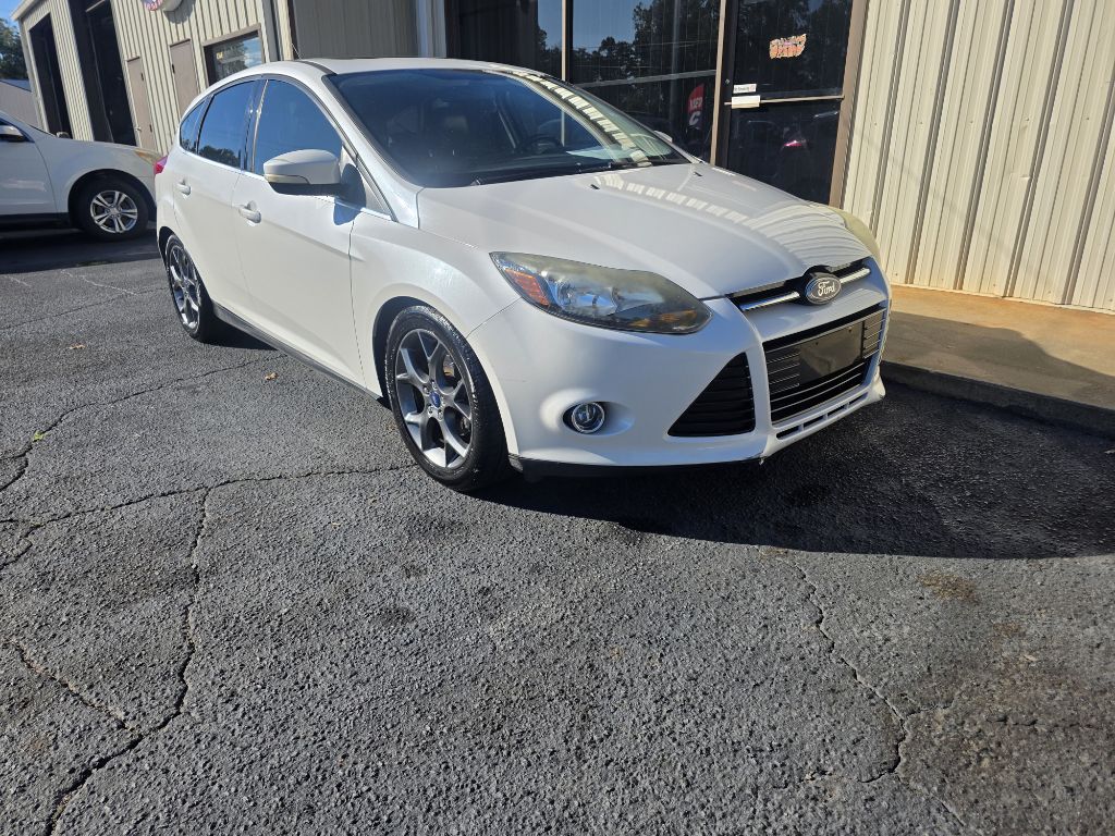 Photo 16 of this FORD FOCUS