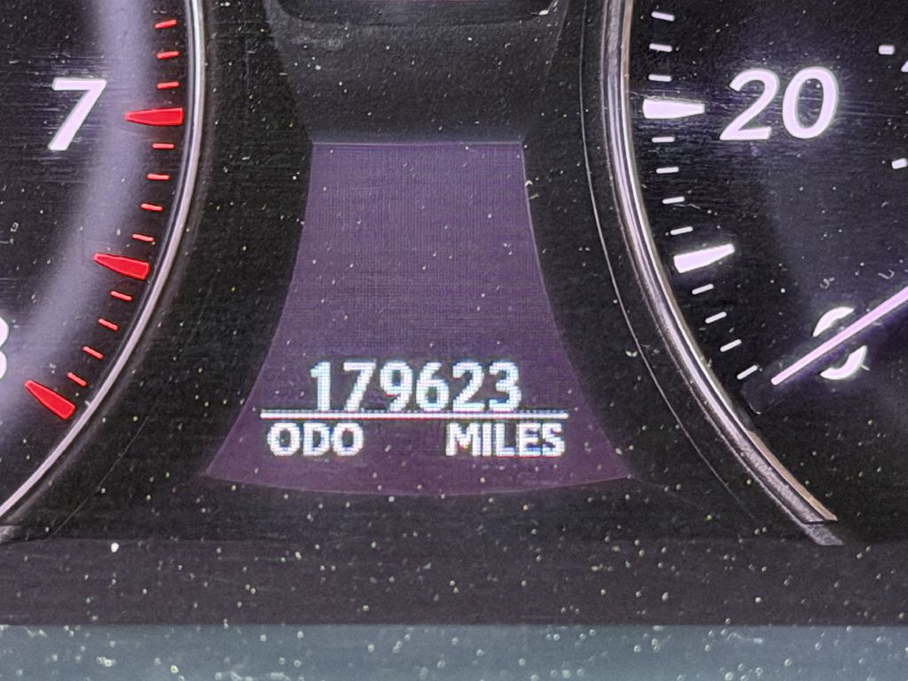 Photo 28 of this LEXUS LS