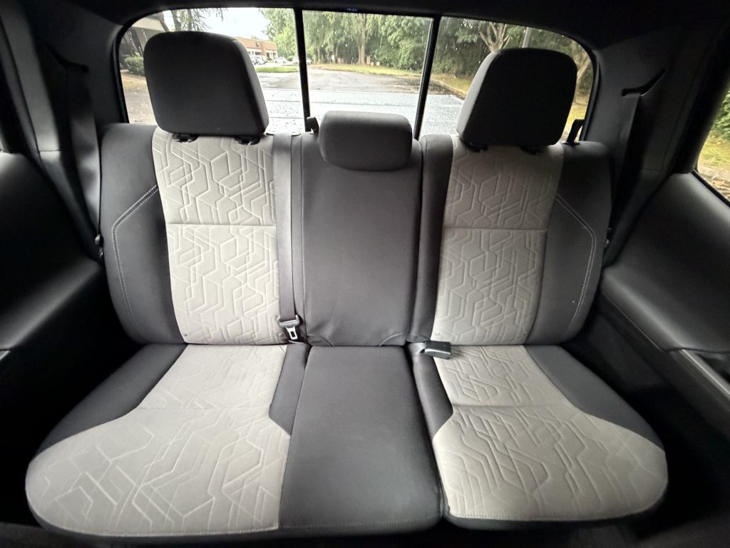 Photo 18 of this TOYOTA TACOMA