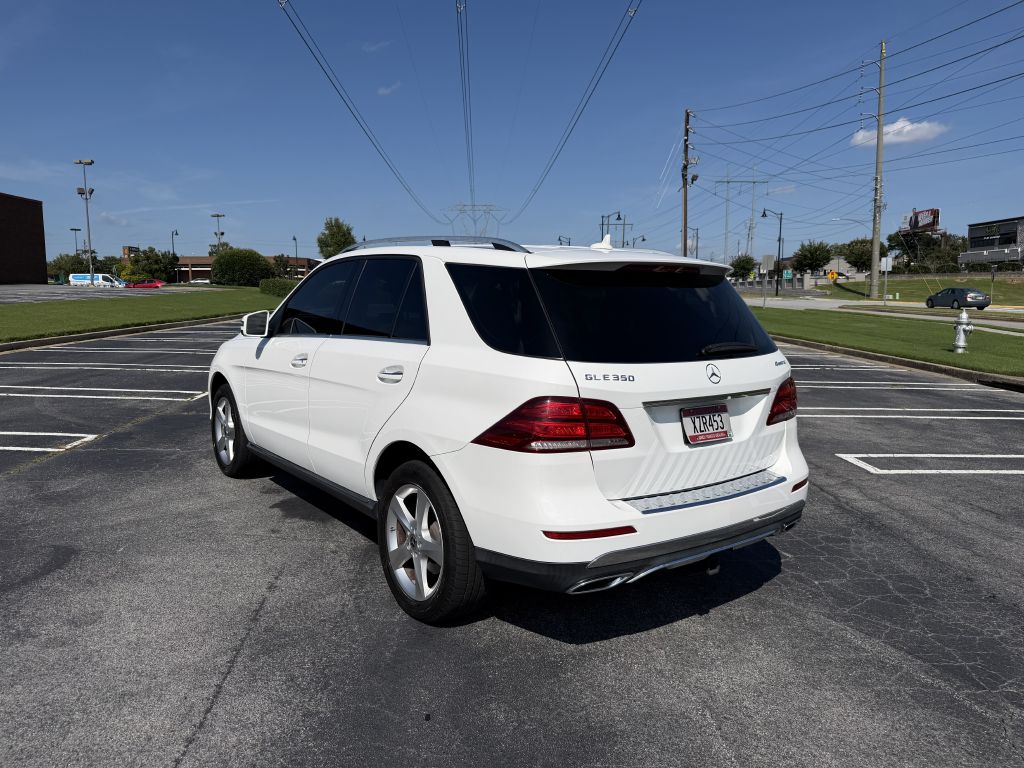 Photo 7 of this MERCEDES-BENZ GLE
