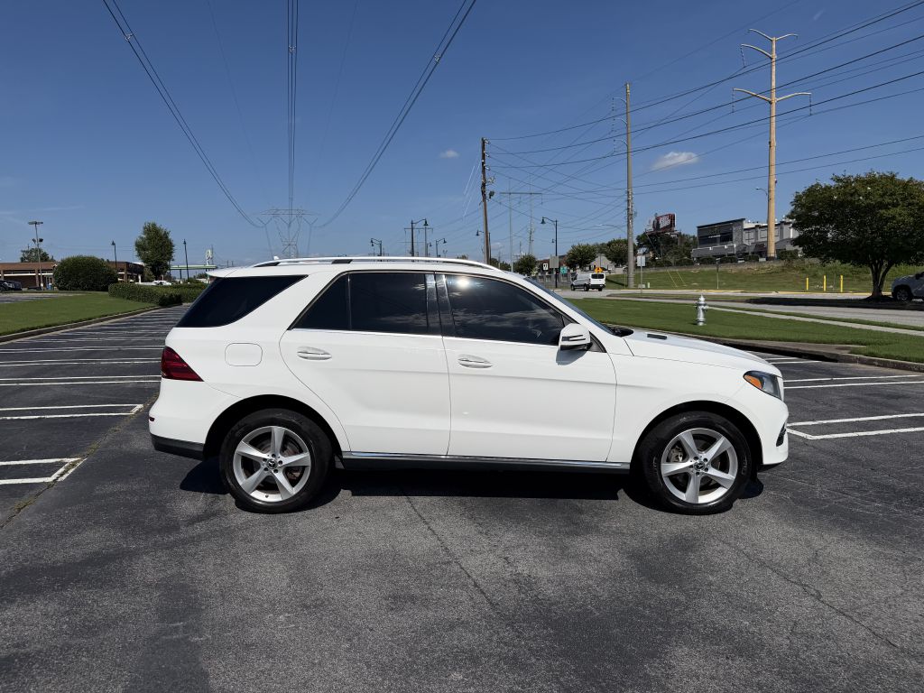 Photo 4 of this MERCEDES-BENZ GLE