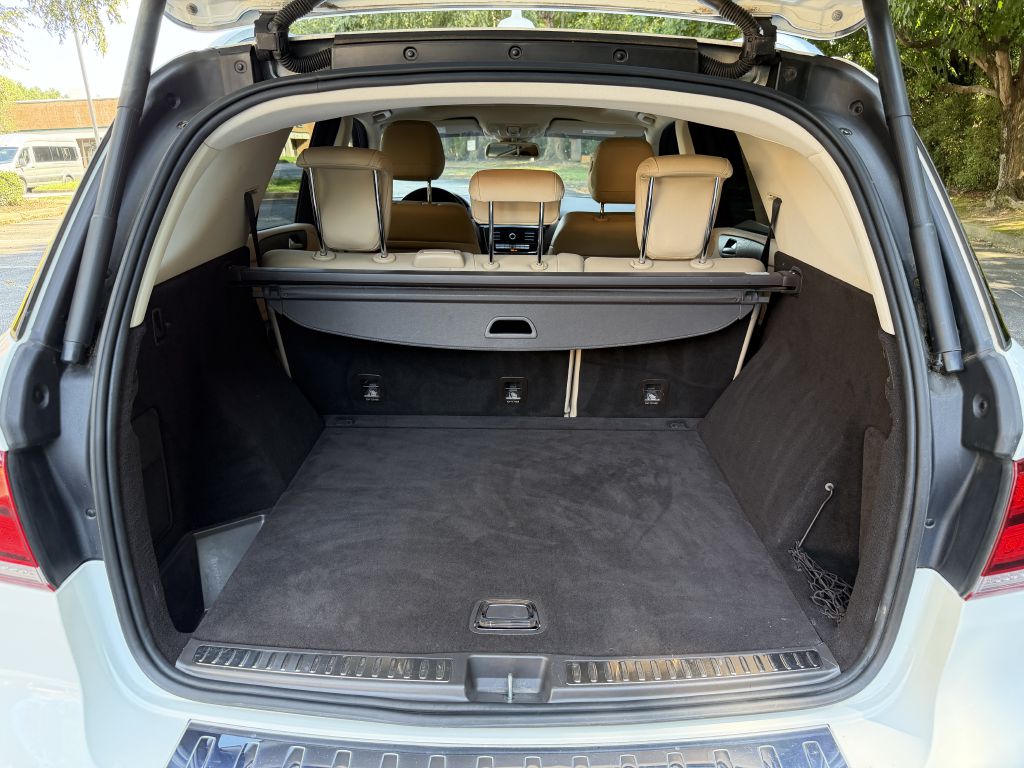 Photo 14 of this MERCEDES-BENZ GLE
