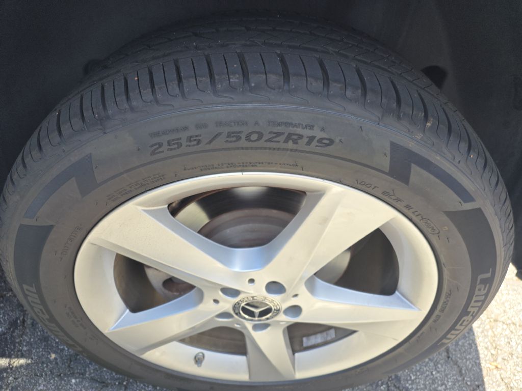 Photo 41 of this MERCEDES-BENZ GLE