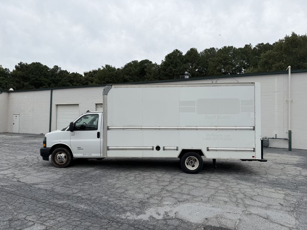 Photo 8 of this GMC SAVANA