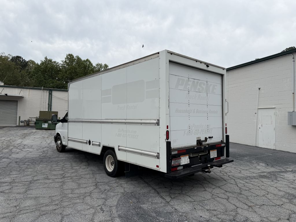 Photo 7 of this GMC SAVANA