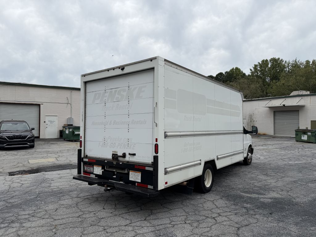 Photo 5 of this GMC SAVANA
