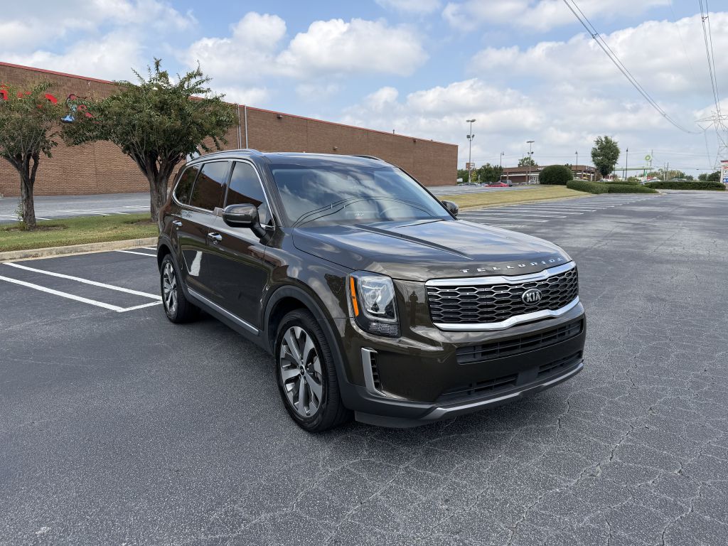 Photo 3 of this KIA TELLURIDE