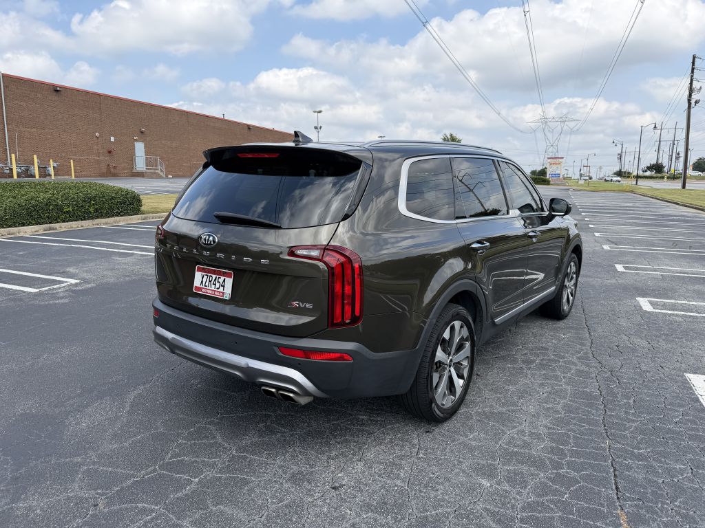 Photo 5 of this KIA TELLURIDE