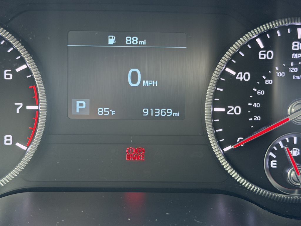 Photo 27 of this KIA TELLURIDE