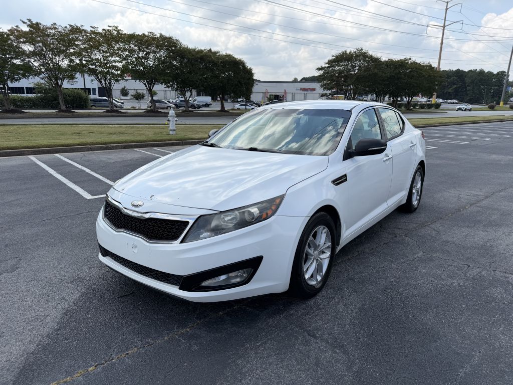 White 2013 Kia Optima Sedan Front-Wheel Drive Automatic