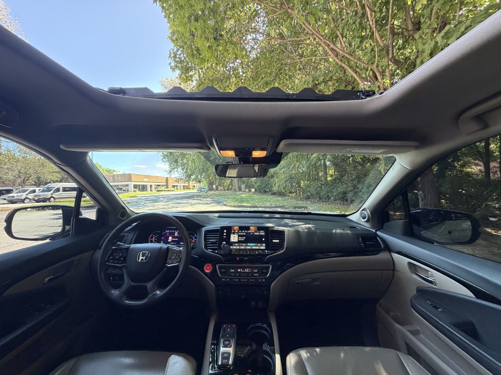 Photo 21 of this HONDA PILOT