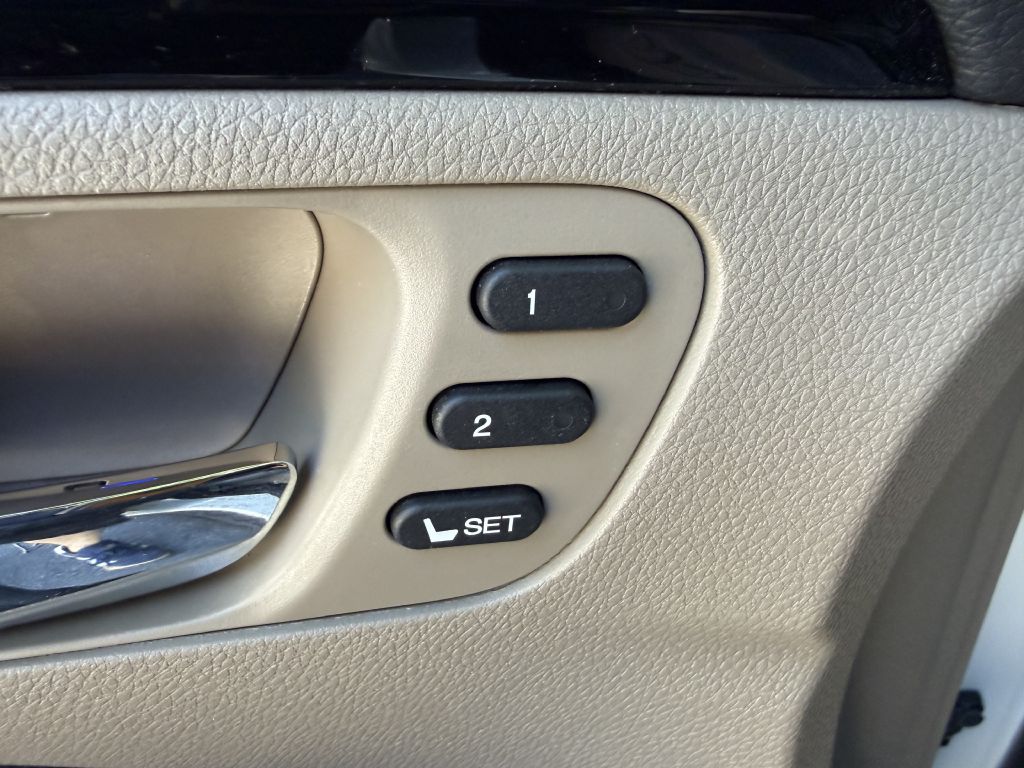 Photo 26 of this HONDA PILOT