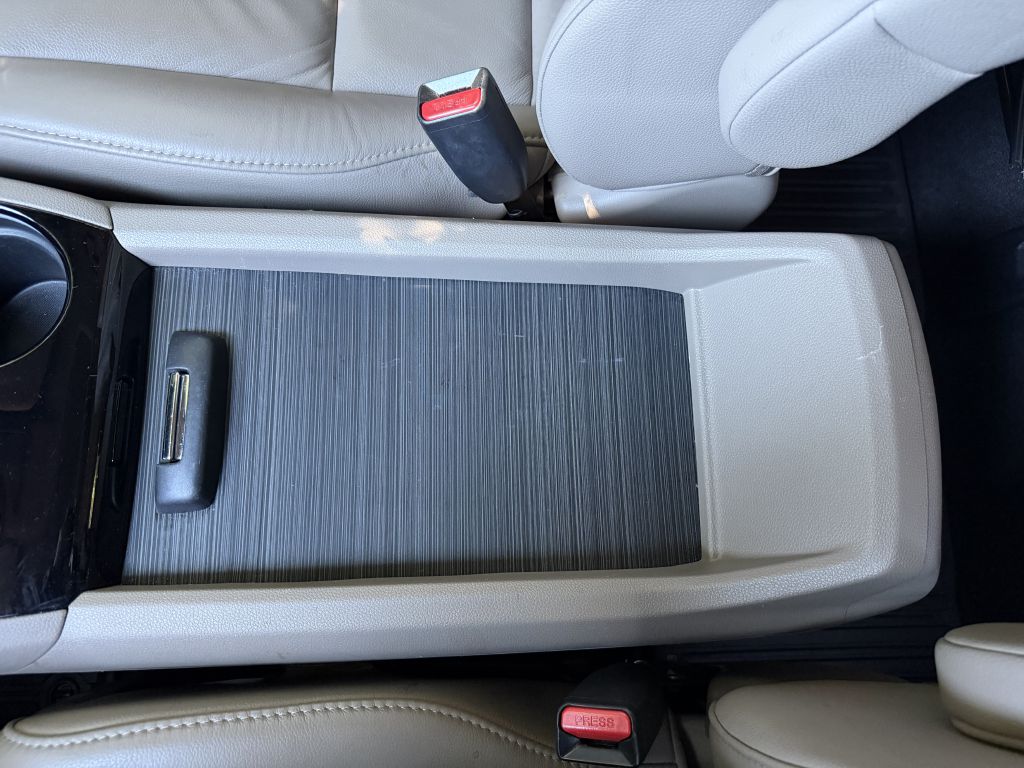 Photo 36 of this HONDA PILOT