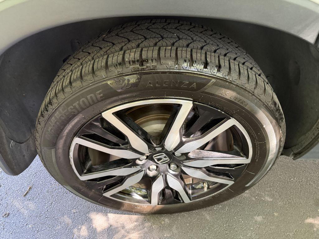 Photo 44 of this HONDA PILOT