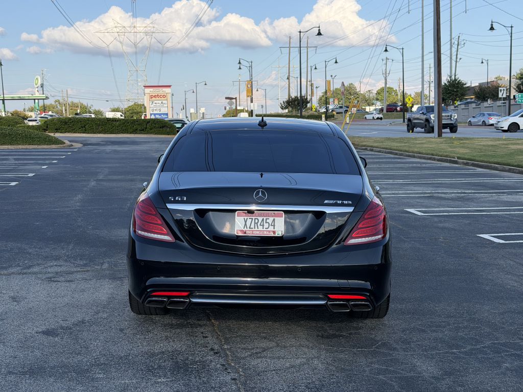 Photo 6 of this MERCEDES-BENZ S-CLASS