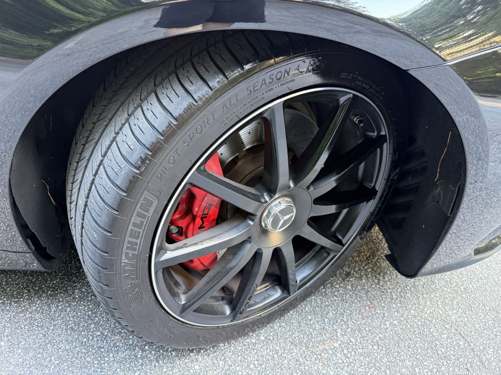 Photo 41 of this MERCEDES-BENZ S-CLASS