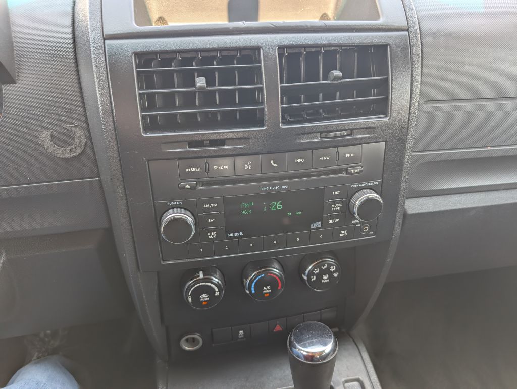 Photo 10 of this DODGE NITRO