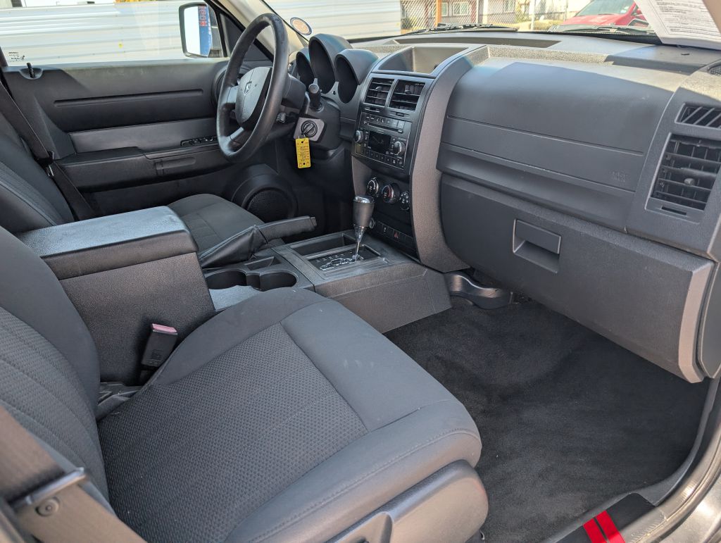 Photo 9 of this DODGE NITRO