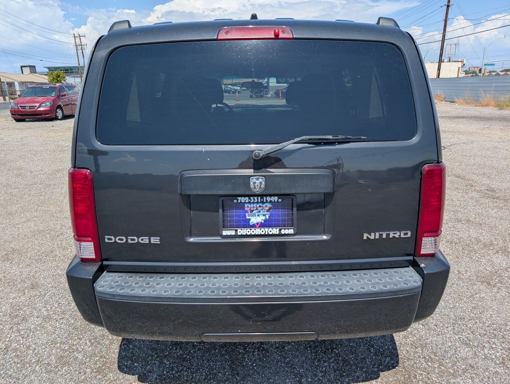 Photo 2 of this DODGE NITRO