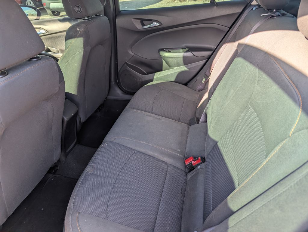 Photo 10 of this CHEVROLET CRUZE