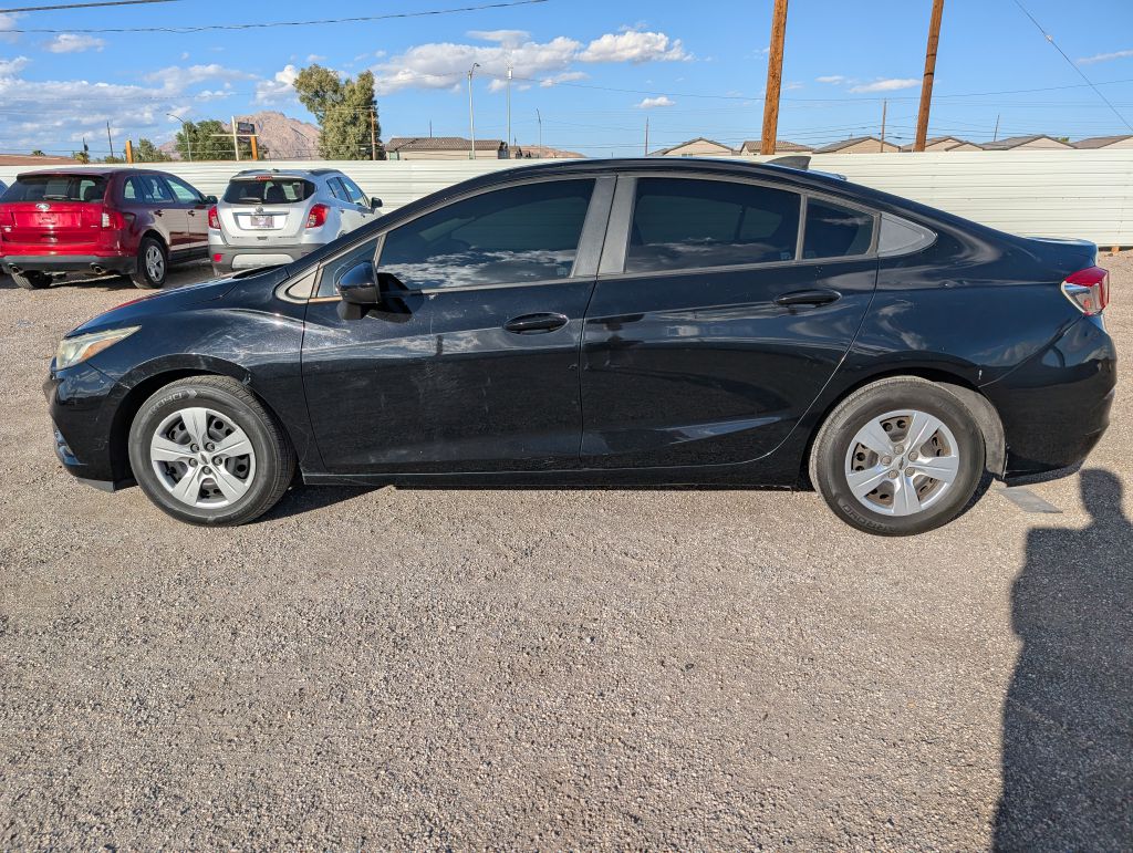 Photo 3 of this CHEVROLET CRUZE