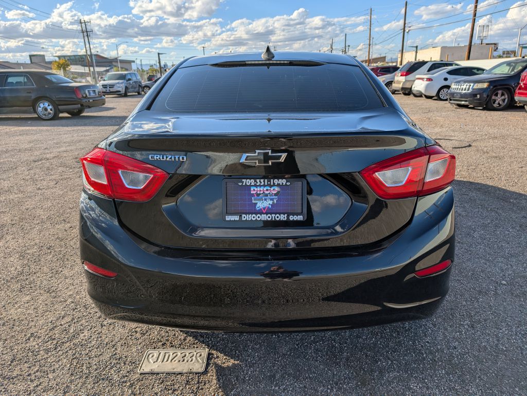 Photo 2 of this CHEVROLET CRUZE