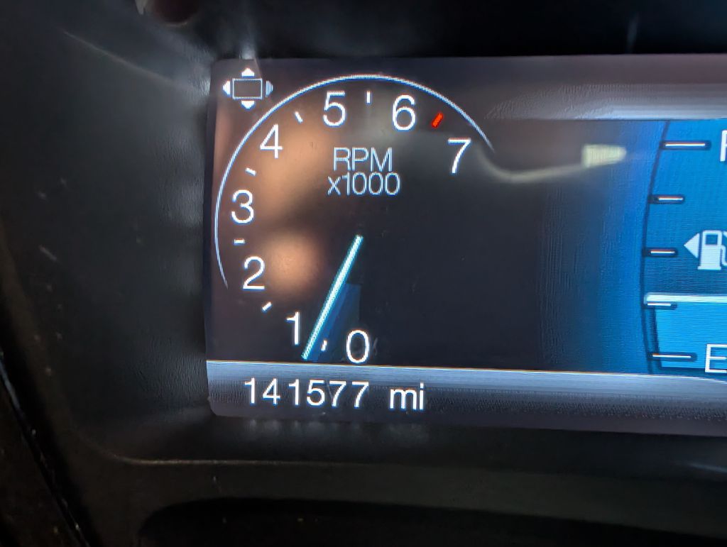 Photo 11 of this FORD EDGE