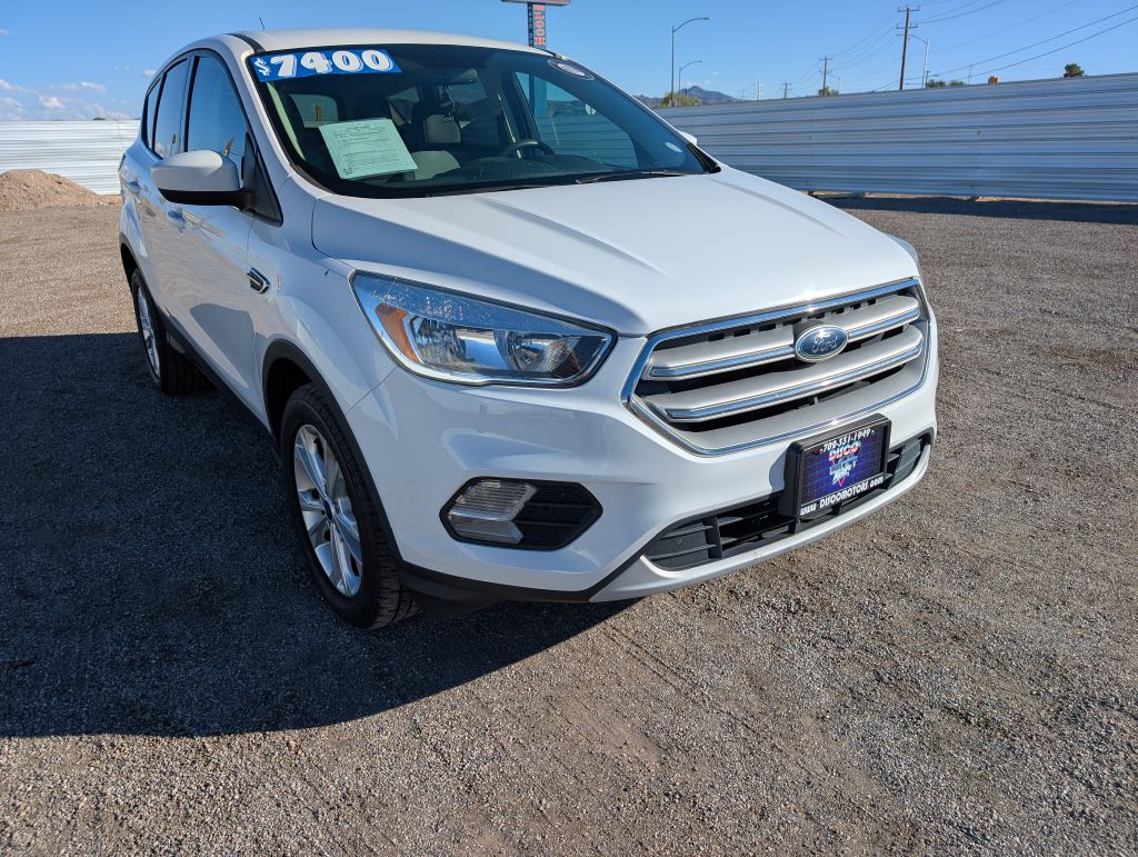 Photo 7 of this FORD ESCAPE