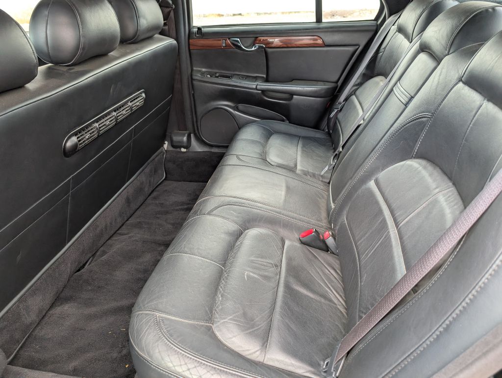 Photo 10 of this CADILLAC PROFESSIONAL CH