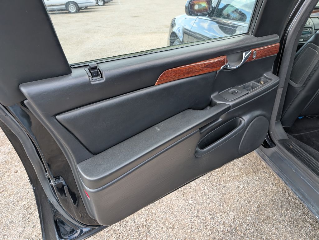Photo 13 of this CADILLAC PROFESSIONAL CH