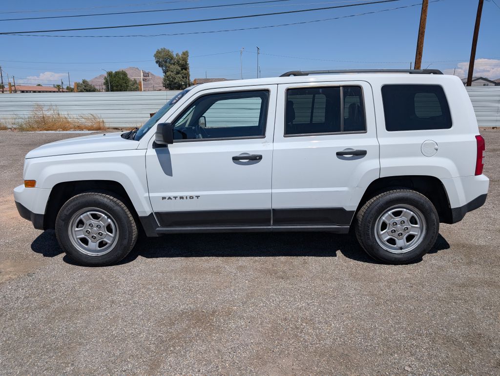 Photo 3 of this JEEP PATRIOT