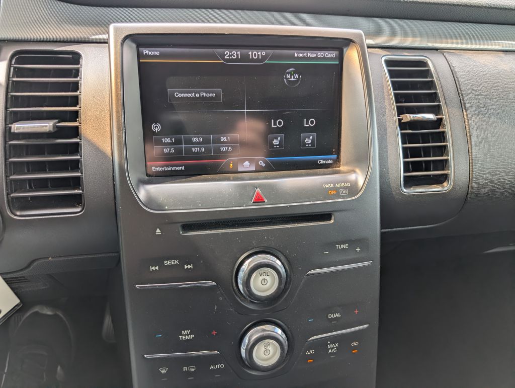 Photo 10 of this FORD FLEX