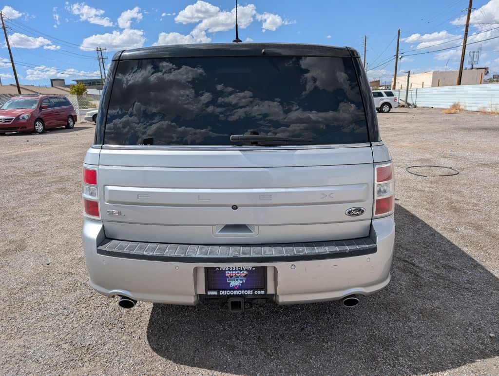 Photo 2 of this FORD FLEX